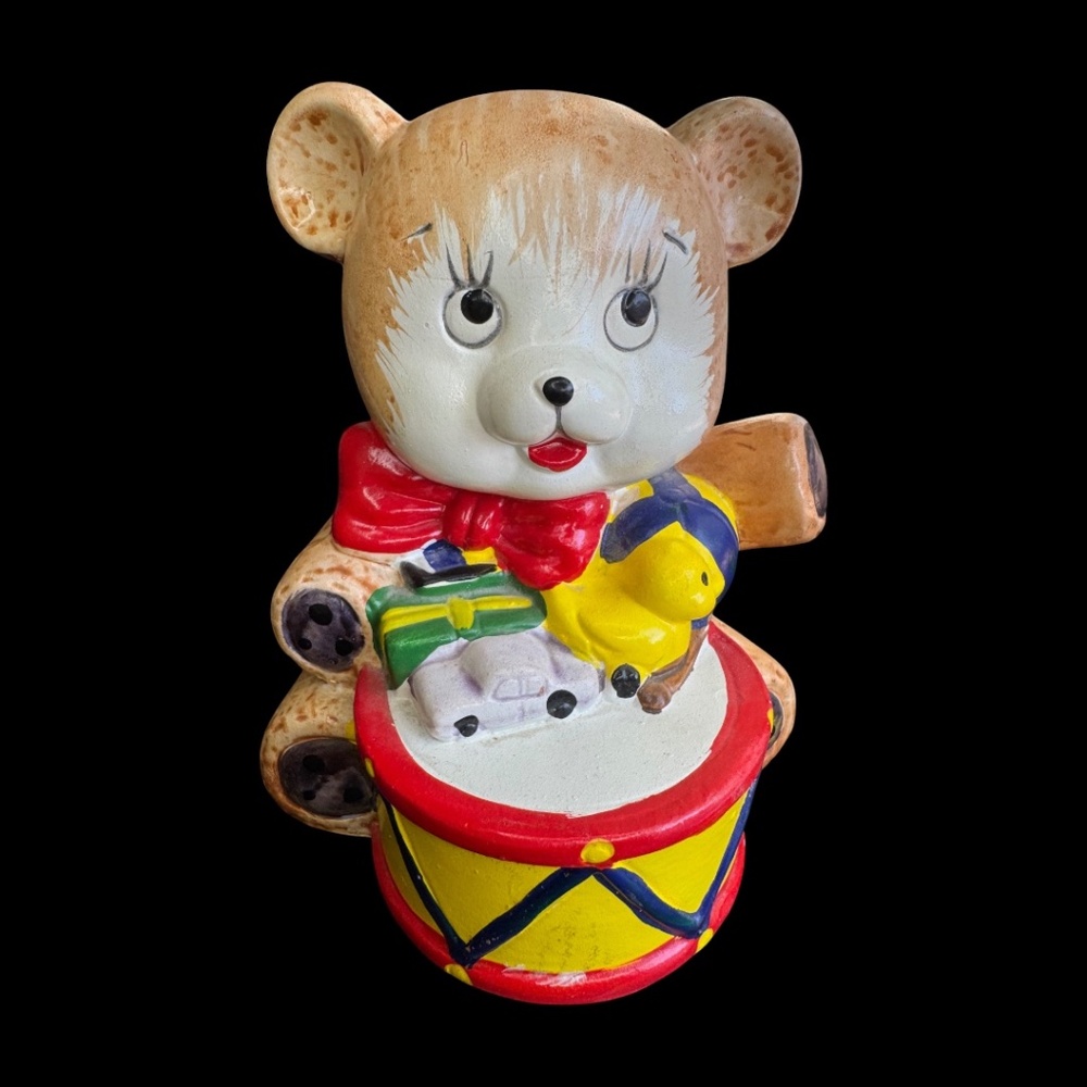 Vintage 1981 ENESCO Teddy Bear W/ Toys Drum Coin Bank (Car-Gift-Duck Trio Rare)‎